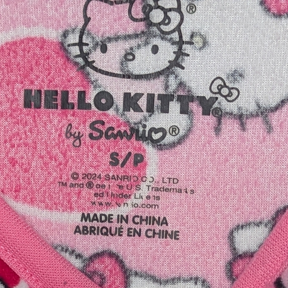 Hello Kitty Kids (Size Small) Pink Fleece Long Sleeve Pyjama Top/Sweatshirt - Picture 2 of 9
